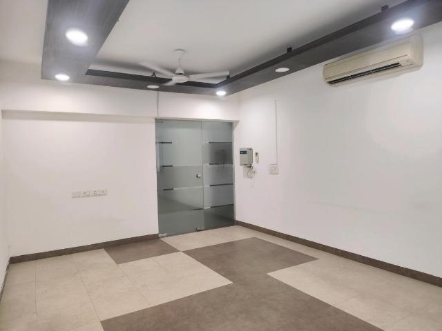 Flat for rent in South Delhi, Deri