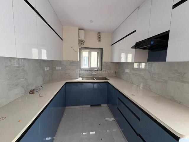 Flat for rent in Deri