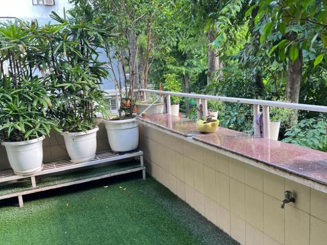 Flat for rent in South Delhi, Deri