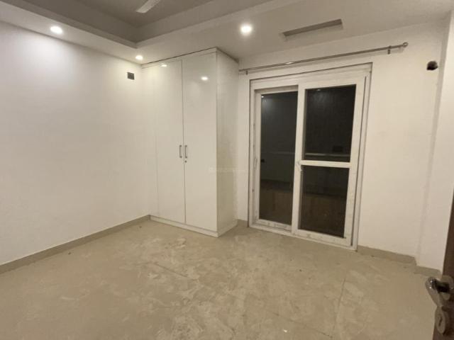 Flat for rent in Deri