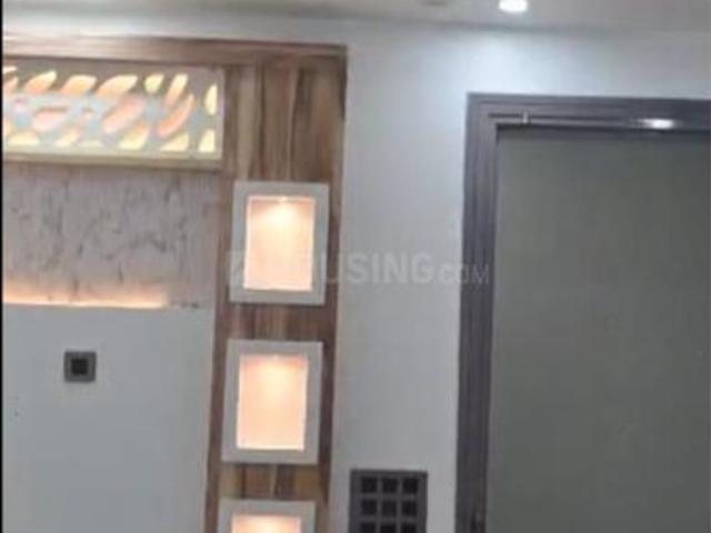 Flat for rent in Deri