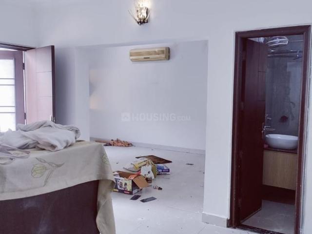Flat for rent in Deri