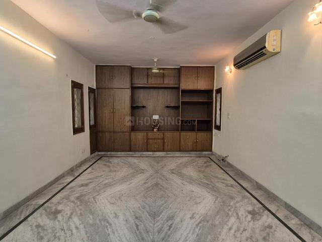 Flat for rent in South Delhi, Deri