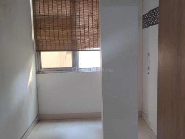 Flat for rent in Deri