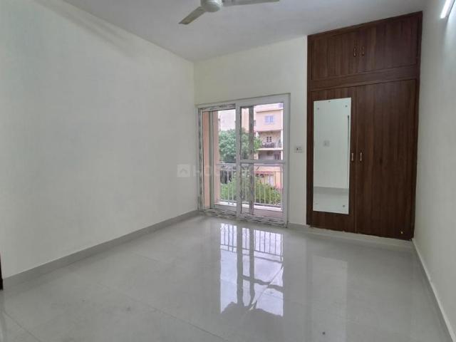 Flat for rent in Deri