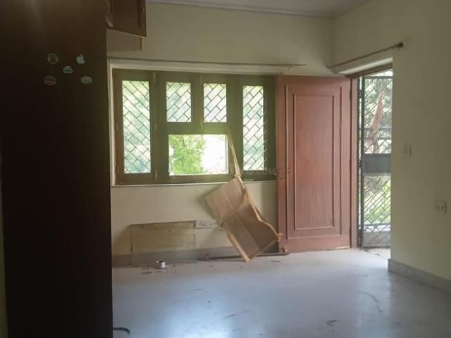 Flat for rent in Deri