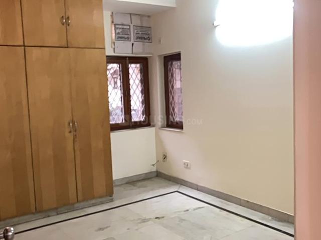 Flat for rent in Deri