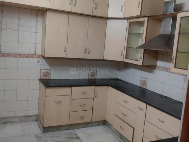 Flat for rent in Deri