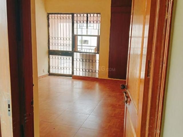 Flat for rent in Deri