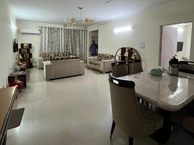 Flat for rent in Deri