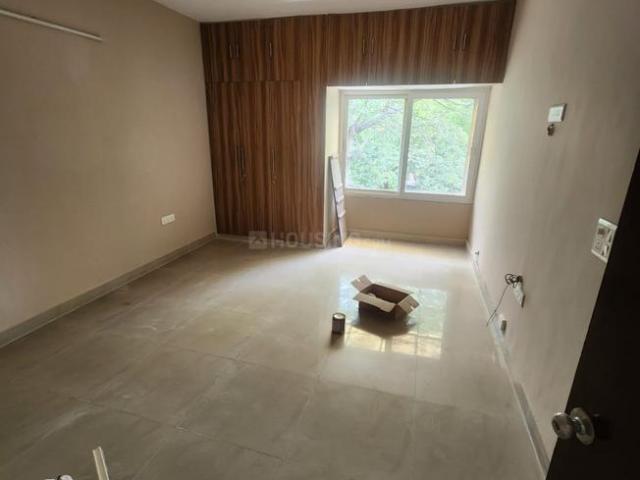 Flat for rent in Deri