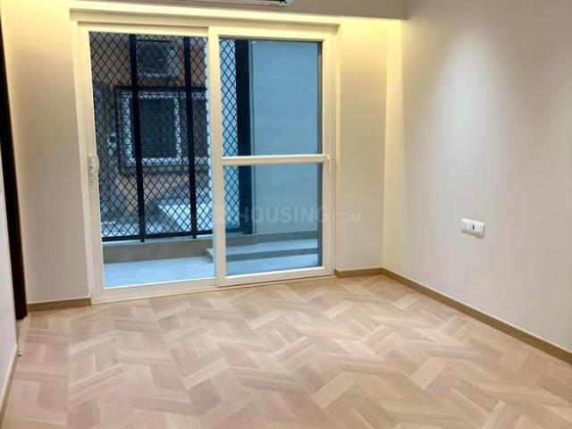 Flat for rent in Deri