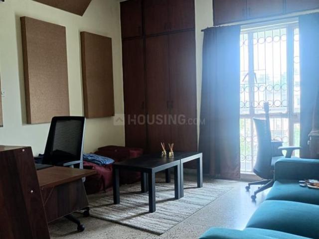 Flat for rent in Deri