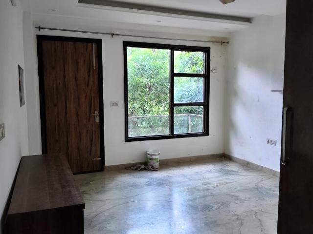 Flat for rent in Deri
