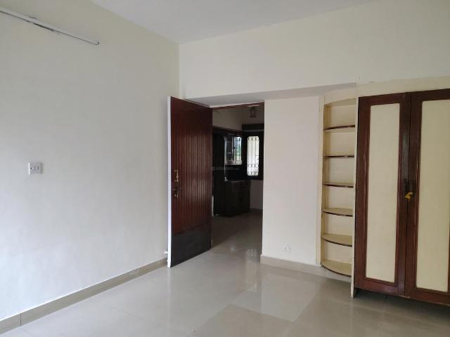 Flat for rent in Deri
