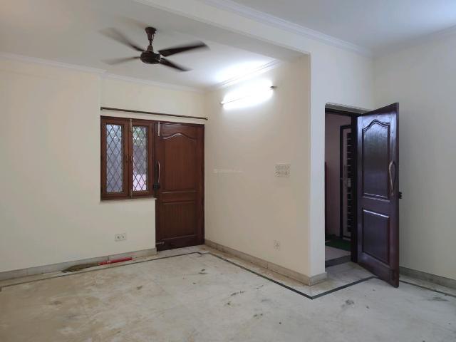Flat for rent in Deri