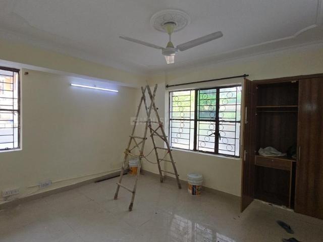 Flat for rent in Deri