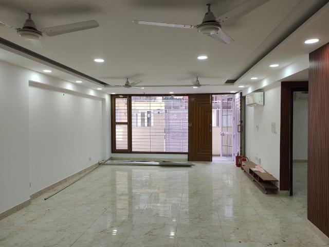 Flat for rent in Deri