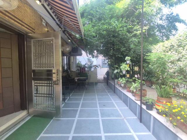 Flat for rent in South Delhi, Deri