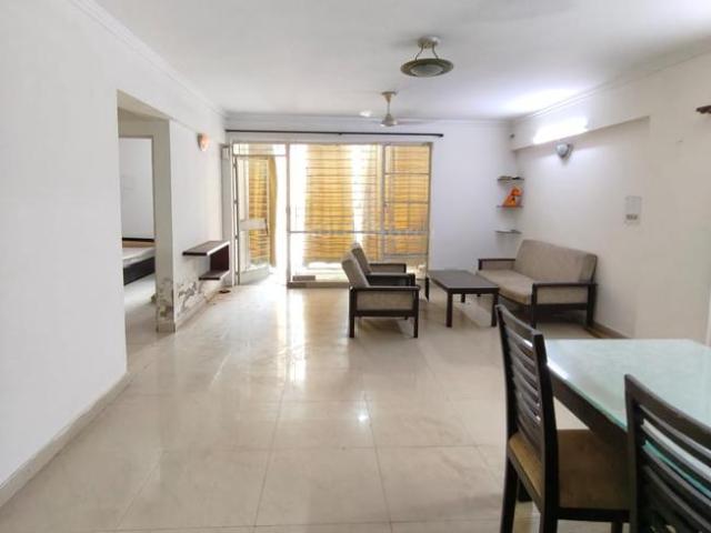 Flat for rent in Deri