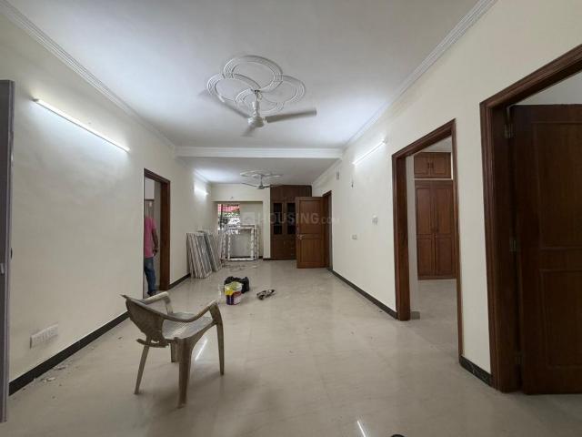 Flat for rent in Deri