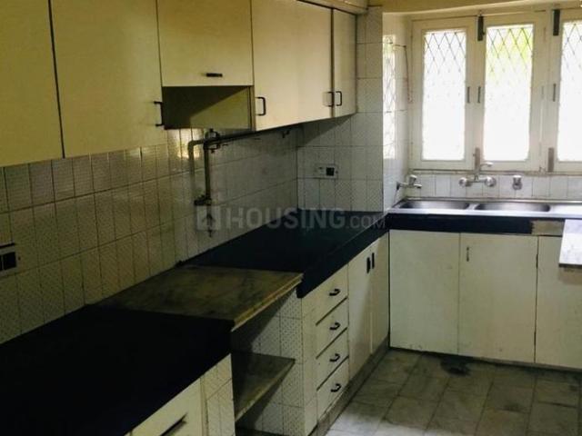 Flat for rent in Deri