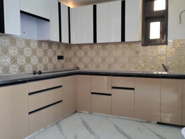 Flat for sale in South Delhi, Deri
