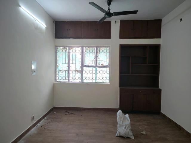 Flat for sale in South Delhi, Deri