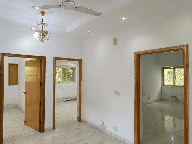 Flat for sale in South Delhi, Deri