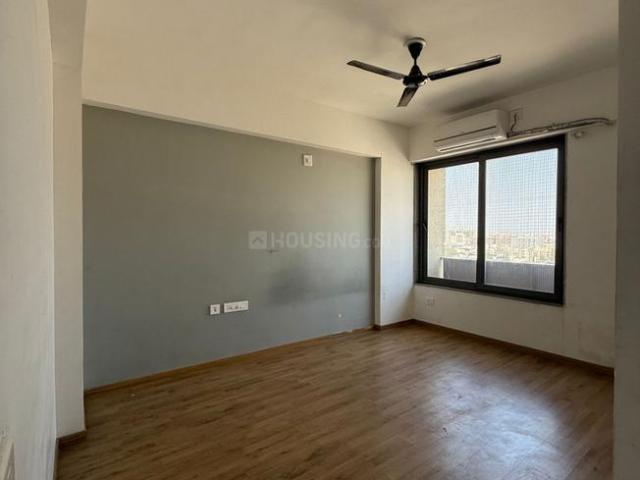 Flat for rent in Vastrapur - Ahmedabad, Gujarat