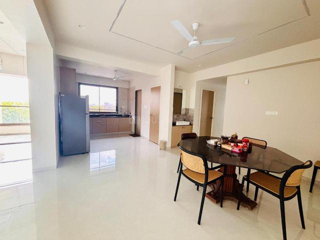 Flat for rent in Vastrapur - Ahmedabad, Gujarat