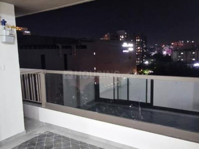 Flat for rent in Vastrapur, Ahmedabad