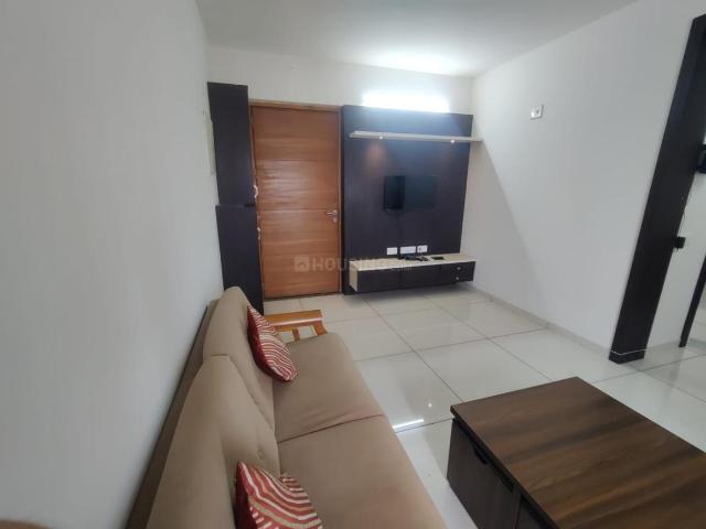 Flat for rent in Vastrapur, Ahmedabad