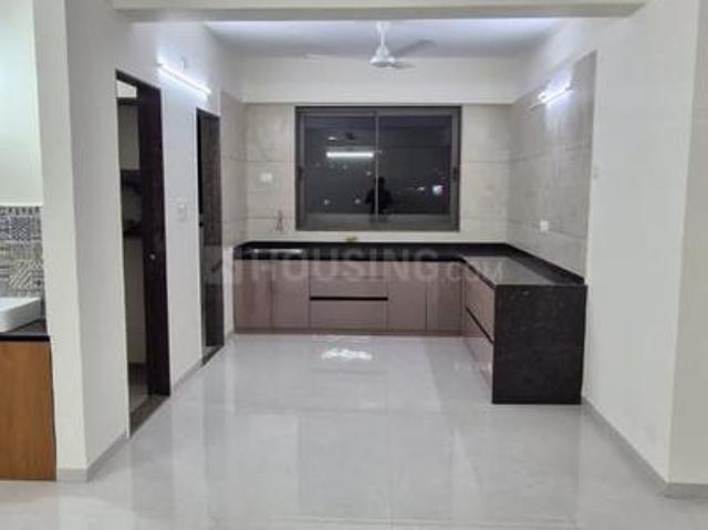 Flat for rent in Vastrapur, Ahmedabad