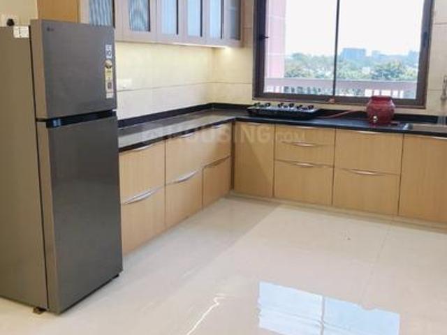 Flat for rent in Vastrapur, Ahmedabad