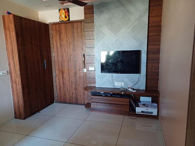 Flat for sale in Vastrapur - Ahmedabad, Gujarat