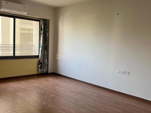 Flat for sale in Vastrapur - Ahmedabad, Gujarat