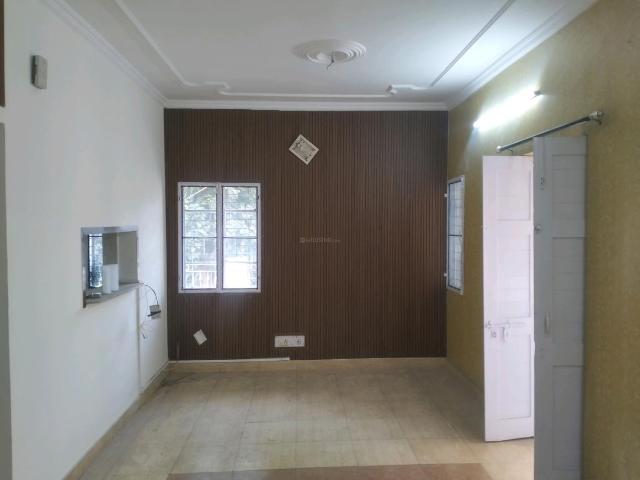 Flat for sale in West Delhi, Deri