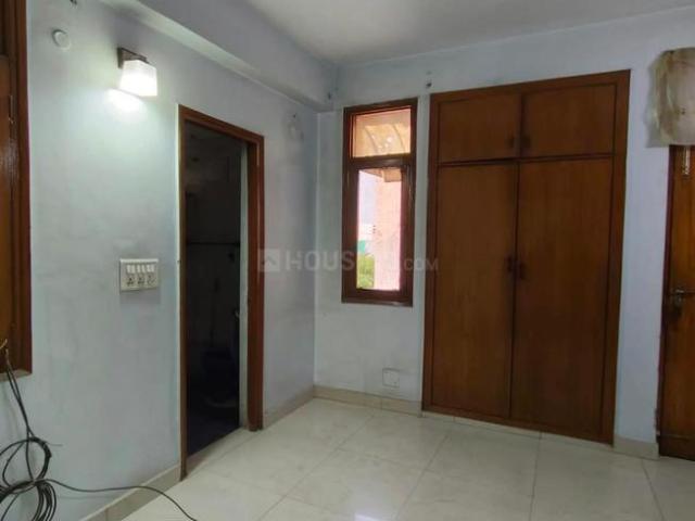 Flat for sale in West Delhi, Deri