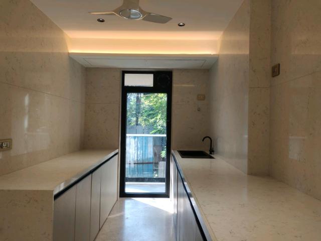 Flat for sale in Andheri West, Mumbai