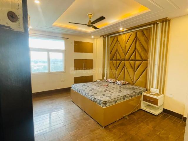 Flat for rent in Vrindavan, Usar Barauli
