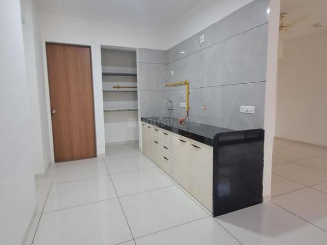 Flat for rent in Zundal, Adalaj