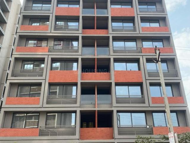 Flat for rent in Zundal, Adalaj