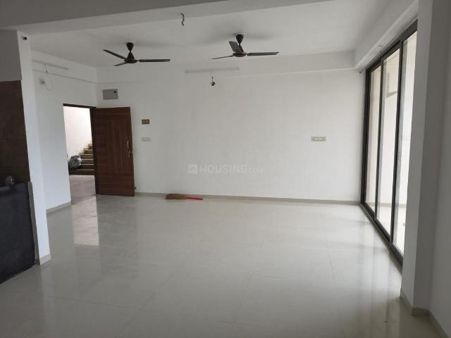 Flat for sale in Zundal, Adalaj