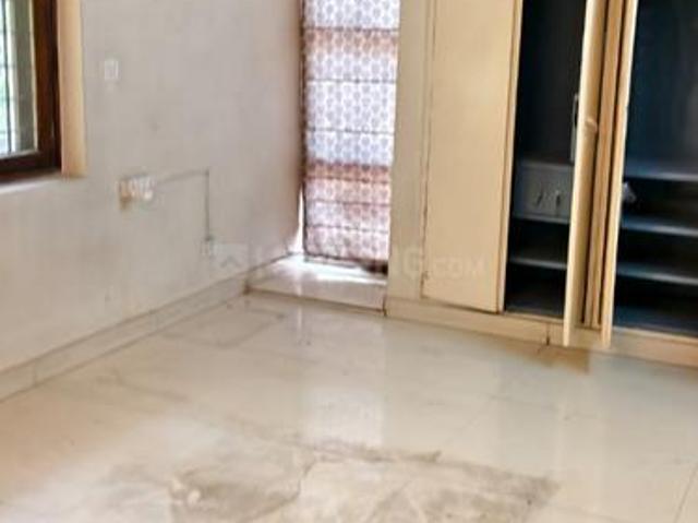 Duplex for rent in Deri