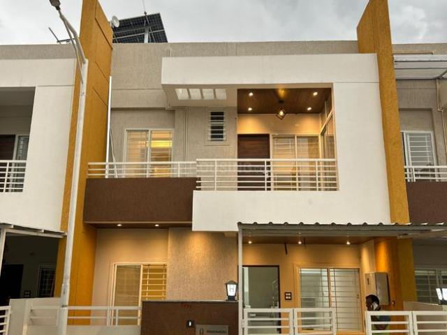 Duplex for rent in Madya
