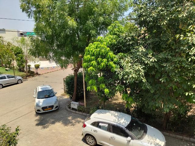 Duplex for rent in Madya