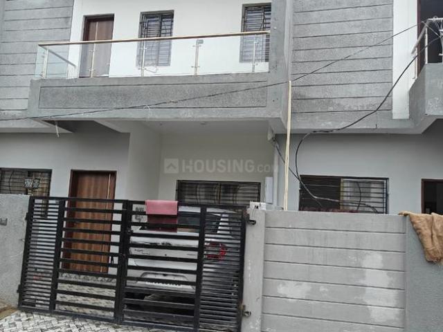 Duplex for rent in Madya