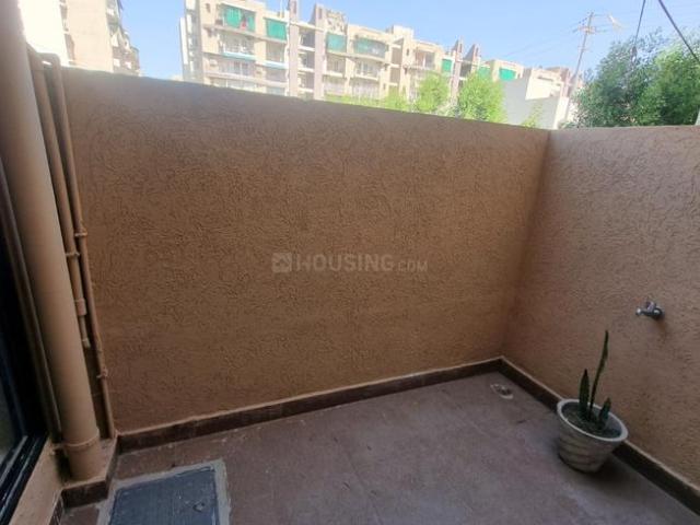 Duplex for rent in Madya