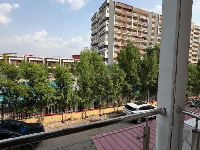 Duplex for rent in Madya